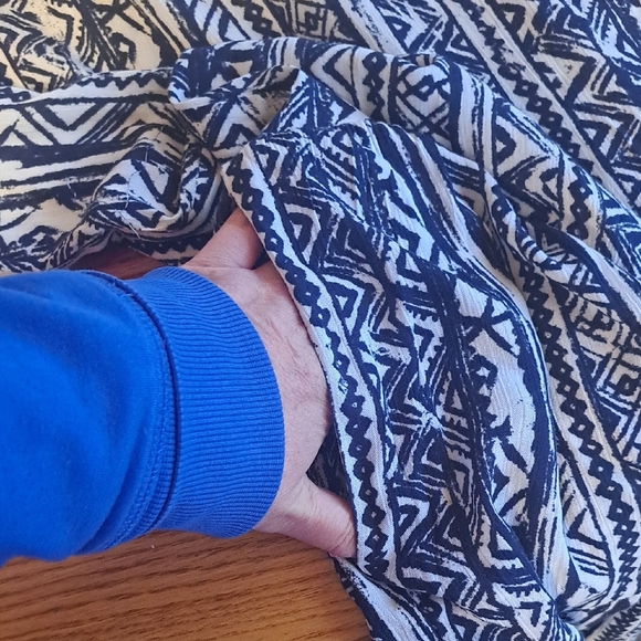 Men's Blue Patterned Shirt - Picture 9 of 10